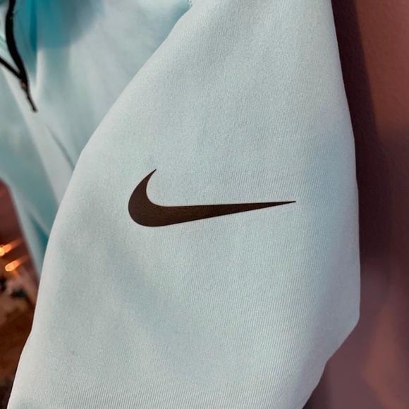 Nike Pro Quarter-Zip W/ Thumbholes - Picture 6 of 6
